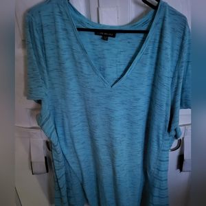 26 28 plus lane bryant shirt v neck